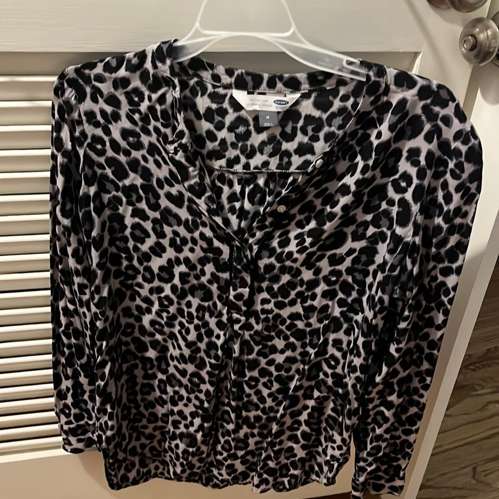 Quarter button tunic blouse